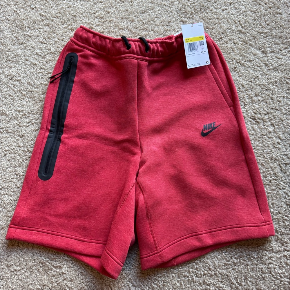 Nike Sportswear Tech Fleece Shorts Red Mens Size Small FB8171-672 Brand New